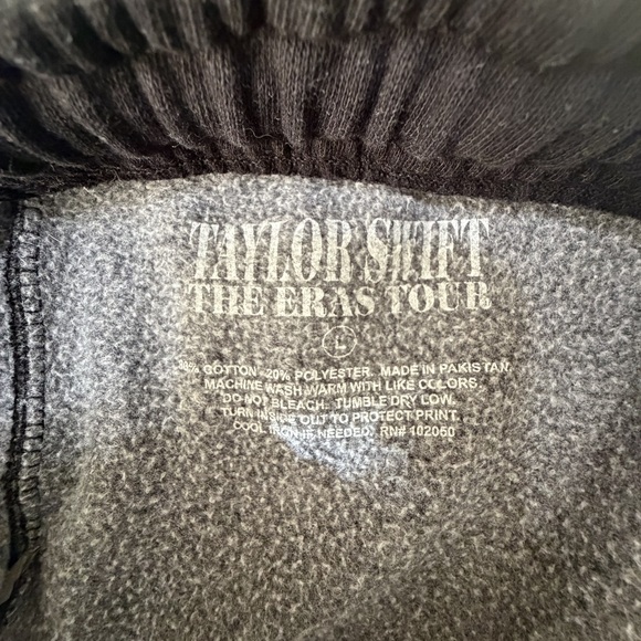 Taylor Swift The Eras Tour Black Jogger Sweatpants Size L - Picture 8 of 8